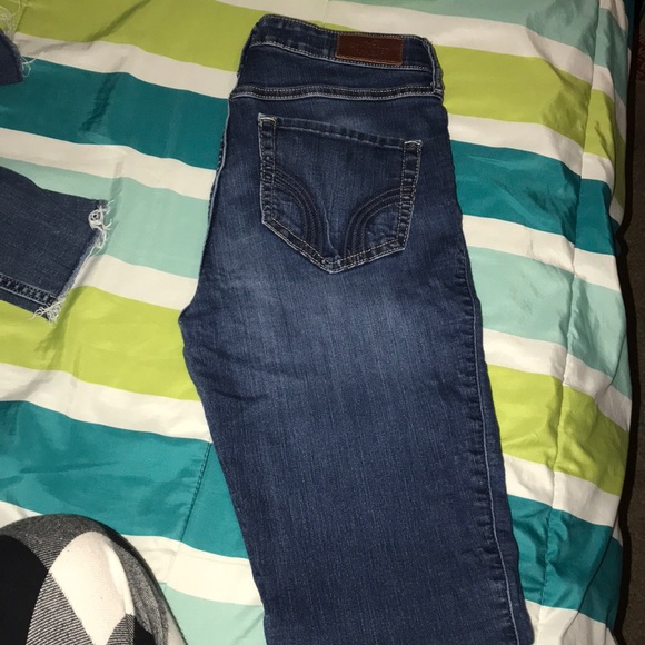 Hollister Jeans - Picture 3 of 6